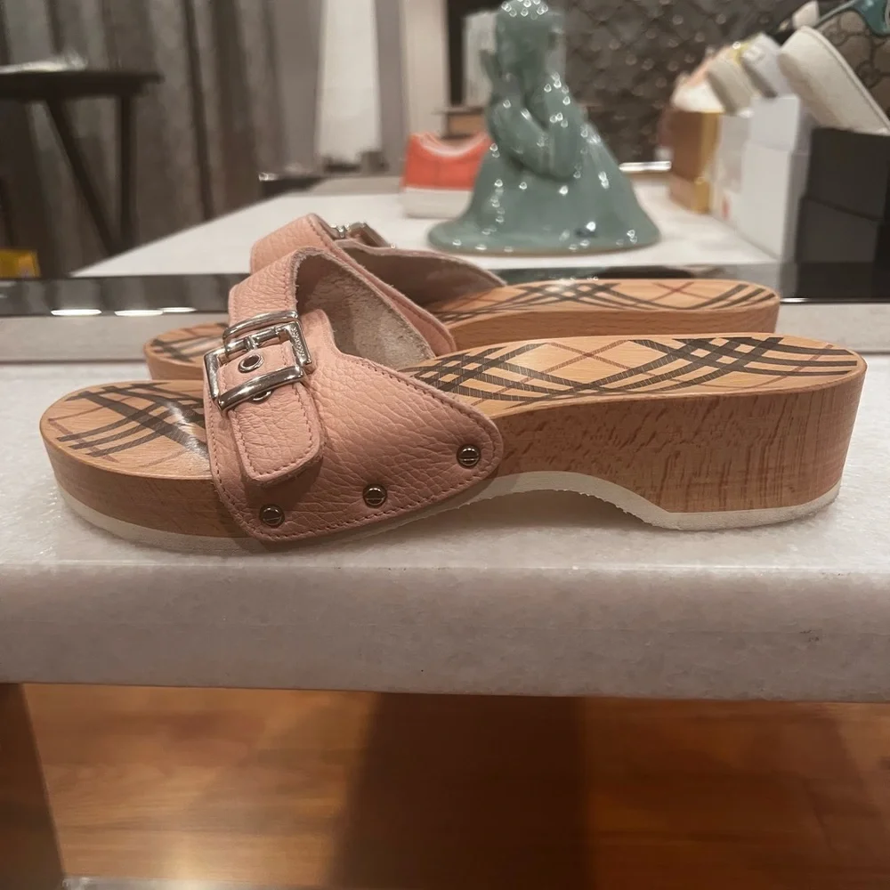 Burberry Pink Leather Clogs Size 8.5 - Picture 4 of 11